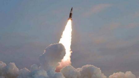 كوريا الشمالية تختبر صاروخي كروز بعيدي المدى