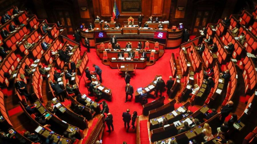 انتخاب إيناتسيو لا روسو رئيسًا لمجلس الشيوخ الإيطالي