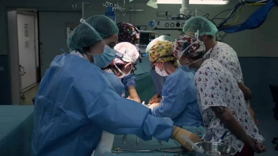 نجاح أول عملية زراعة أمعاء في العالم في اسبانيا ... تفاصيل