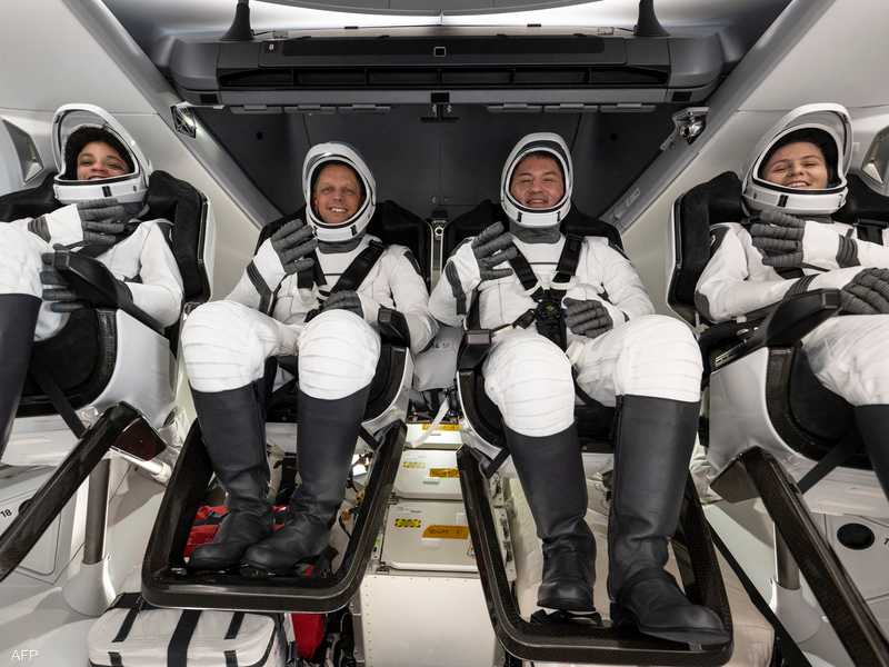 سبيس إكس تعيد 4 رواد للأرض بعد مهمة بمحطة الفضاء الدولية