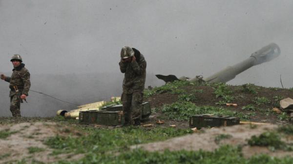 اتهامات متبادلة بين أرمينيا وأذربيجان بقصف مواقع حدودية