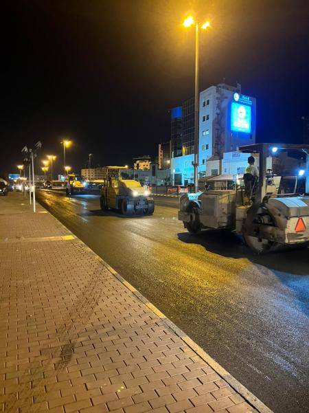 الأمانة تنهي التعبيد الليلي لطرق بقيمة مليون و250 ألف دينار