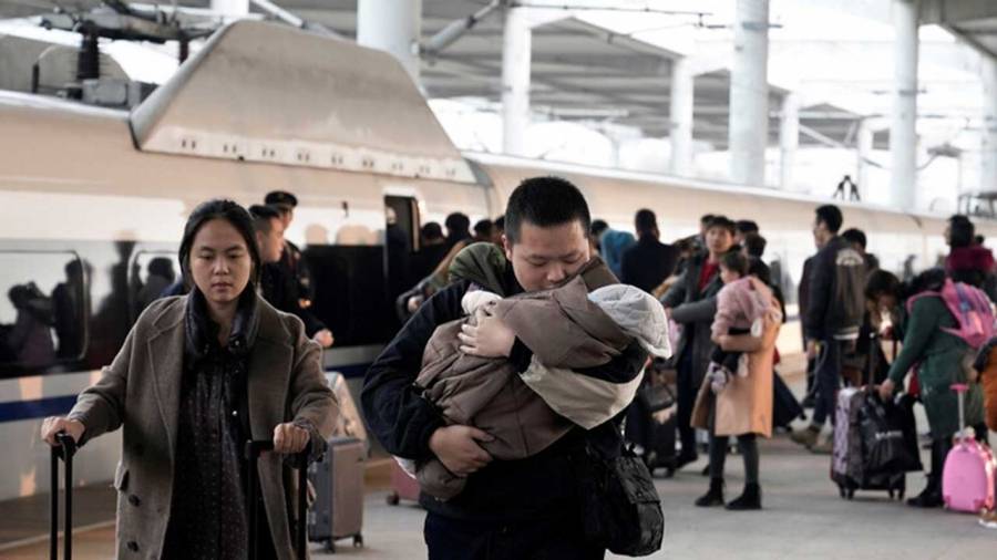 الصين تواجه «شيخوخة السكان» برفع معدل المواليد