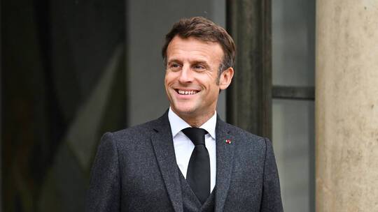 ماكرون يشيد بالاتفاق البحري بين لبنان وإسرائيل