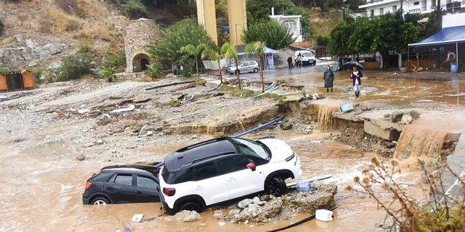 مصرع شخصين جراء الفيضانات في جزيرة كريت اليونانية