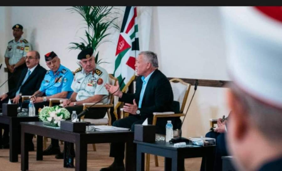 الملك يشدد على أهمية دور المتقاعدين العسكريين في شؤون الوطن