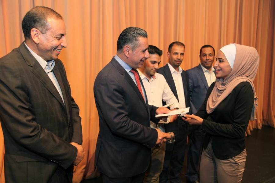 حفل لتكريم الناجحين من أبناء نادي موظفي الامانة