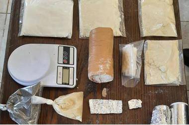 قضايا نوعية توقع بتجار ومروجي مخدرات خلال أيام