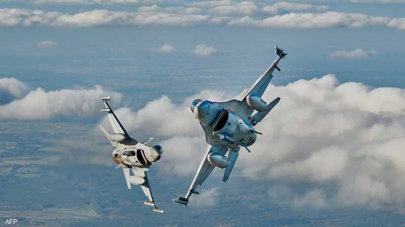 حشد روسي ومناورات أطلسية.. تحذيرات من صدام عسكري مباشر