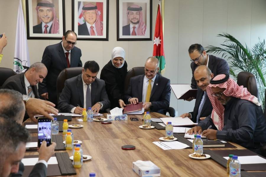 4 جمعيات تحصل على منح لاستخدام المخلفات الزراعية كأعلاف بديلة