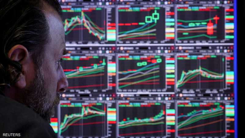 وول ستريت تتألق بدعم من نتائج الشركات