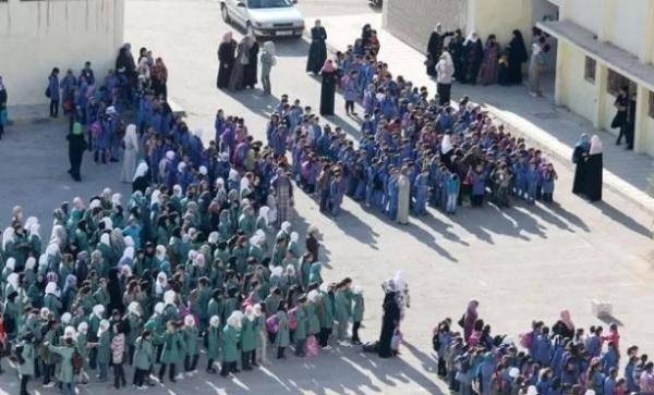 الطابور 8:15 صباحا .. وزير التربية يعمم أوقات الدوام المدرسي