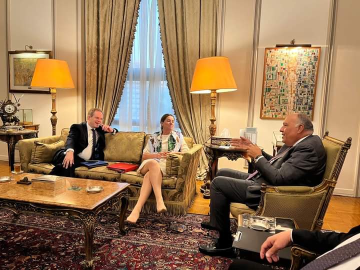 وزير الخارجية المصري يستقبل وزيرة الدولة لأفريقيا بالخارجية البريطانية