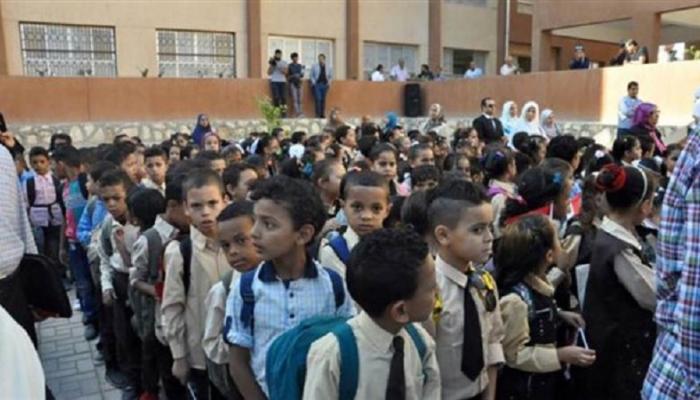 أصيب بنزيف في المخ.. سقوط تلميذ من الدور الثالث في مدرسة بمصر