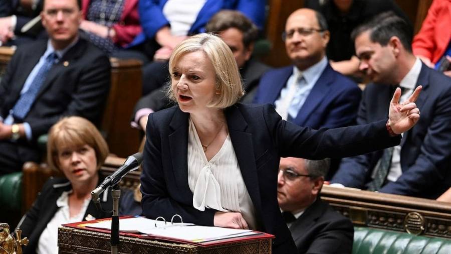 حكومة تراس تغرق في الفوضى.. والأحكام العرفية تثير مخاوف الأوكرانيين... تفاصيل 