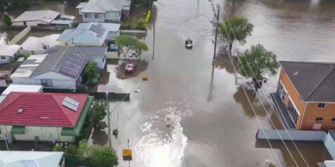 مصرع ثلاثة أشخاص جراء الفيضانات في أستراليا