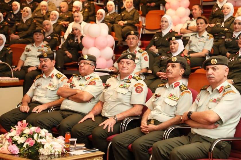 انطلاق فعاليات شهر أكتوبر للتوعية والكشف المبكر عن سرطان الثدي اليوم الوردي في الخدمات الطبية الملكية