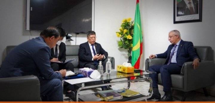 الصين تدعم موريتانيا بفريق طبي لجراحة العيون