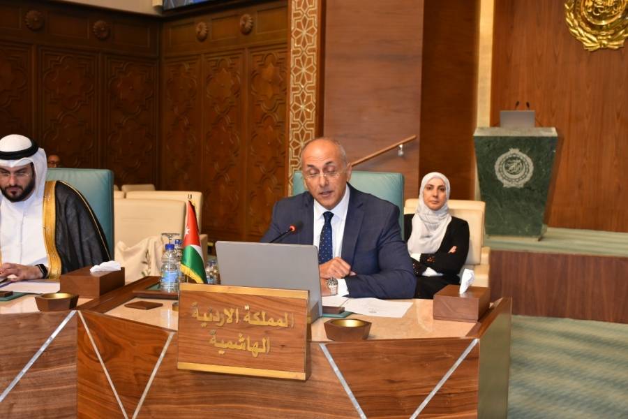 وزير البيئة يشارك في اجتماعات الدورة العادية 33 لمجلس الوزراء العرب