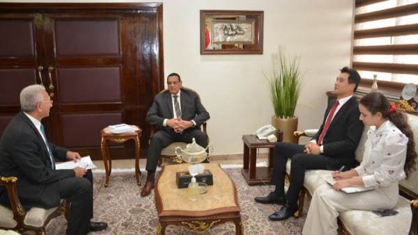 الوزير الشمالي يبحث مع سفير جمهورية كوريا الجنوبية التعاون الاقتصادي