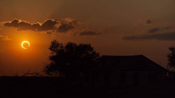 أماكن رصد الكسوف الثلاثاء المقبل ..أسماء