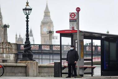 موديز تخفض نظرتها المستقبلية لبريطانيا بسبب التوترات السياسية