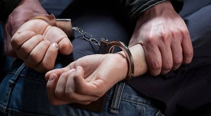 أردني يزوّر شهادات وفاة لأقاربه..ليحصل على إجازة