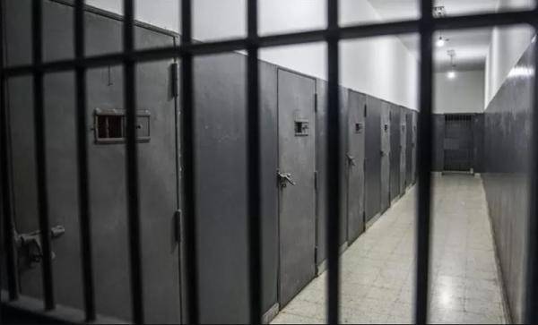 الحبس 12 عاما لأب ضرب ابنته الرضيعة حتى الموت بسبب بكائها