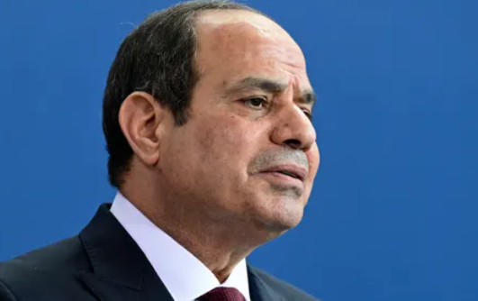 السيسي يثمن أهمية ترسيم الحدود البحرية.. الظلام هدد مصر