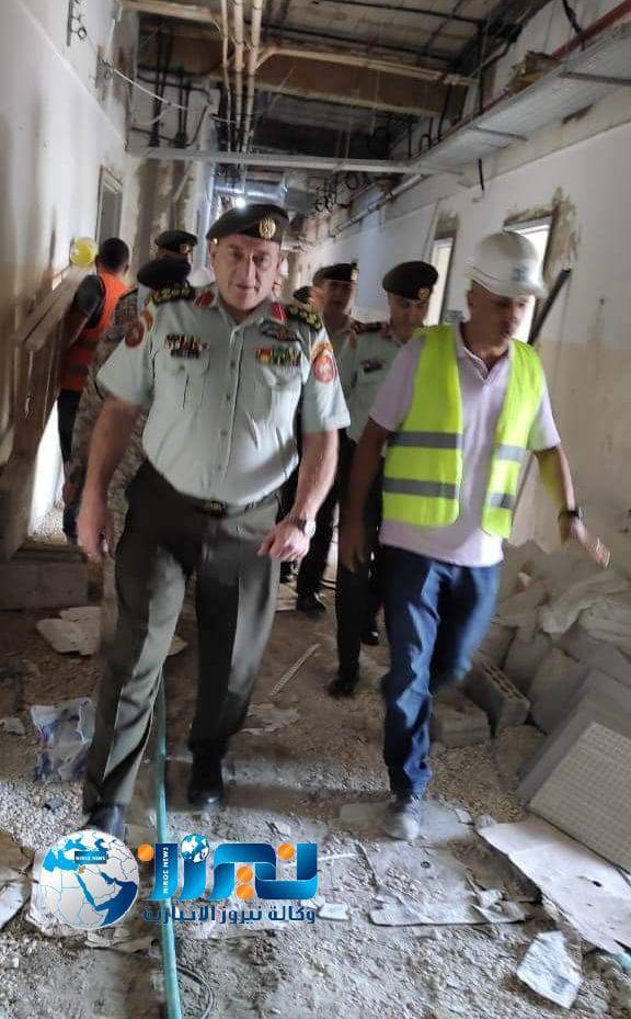 زريقات  يتفقد سير العمل في مشروع تحديث قسم الجناح المدني... صور 