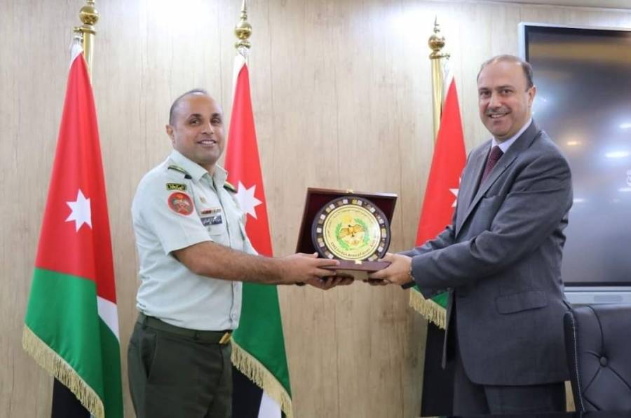 المومني: سياستنا الحكيمة أهم ما يميزنا في الأردن...صور 