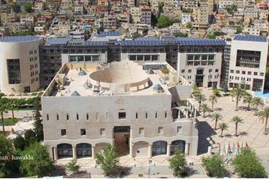 الأمانة تنذر موظفين متغيبين عن العمل  أسماء