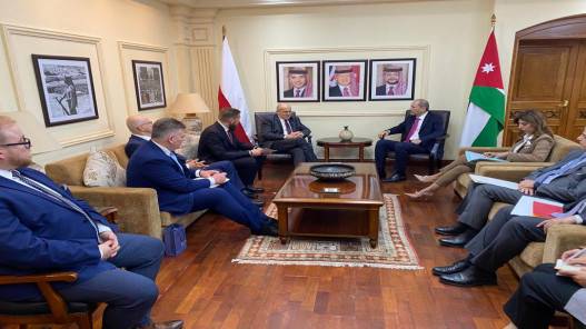 الأردن وبولندا يبحثان قضايا إقليمية ودولية في مقدمها القضية الفلسطينية