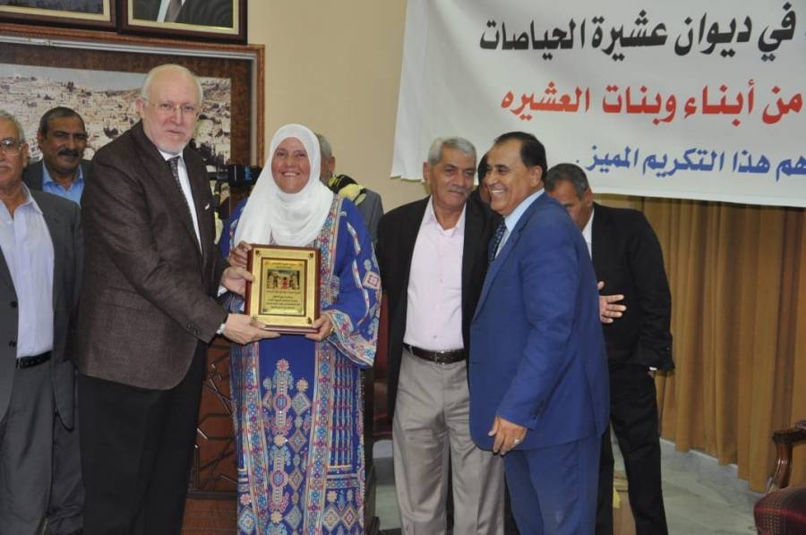 ديوان عشيرة الحياصات يكرم المعلمين من أبناء العشيرة