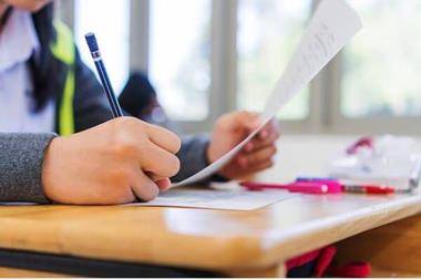 استكمال التسجيل في امتحان تكميلية التوجيهي اليوم وحتى الخميس