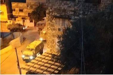 تأخير دوام المدارس في نابلس بسبب اقتحام قوات الاحتلال