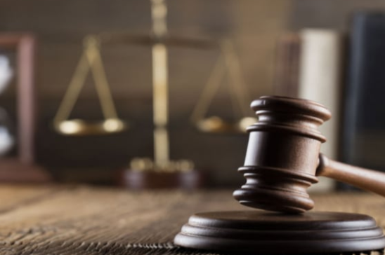 إدانة شخص بالفساد وحبسه 4 أشهر وإعادة 70 ألف دينار