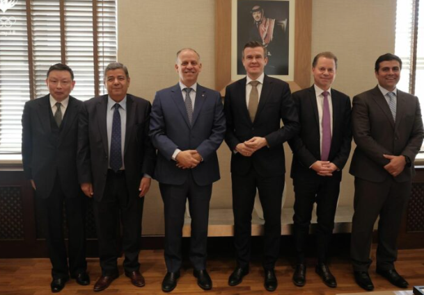 الأمير فيصل بن الحسين يلتقي برئيس الوكالة العالمية لمكافحة المنشطات