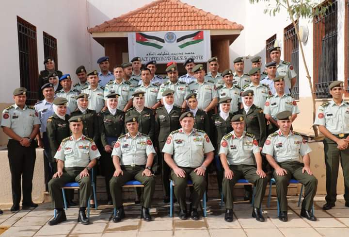 تخريج دورتي المراقبين العسكريين الدوليين للأمم المتحدة وضباط أركان الأمم المتحدة_صور