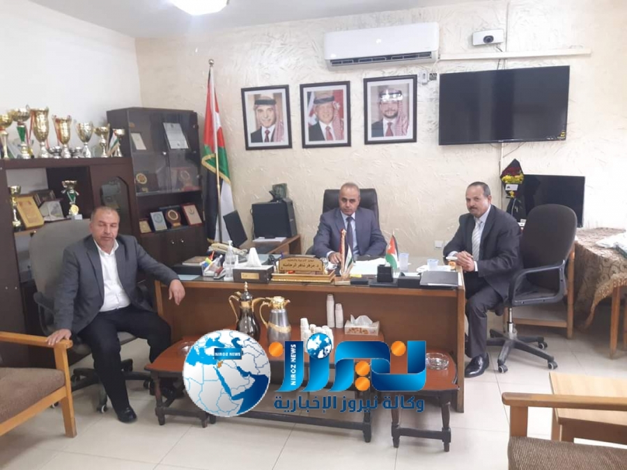 متصرف لواء ديرعلا يزور  مديرية تربية وتعليم اللواء  ..صور