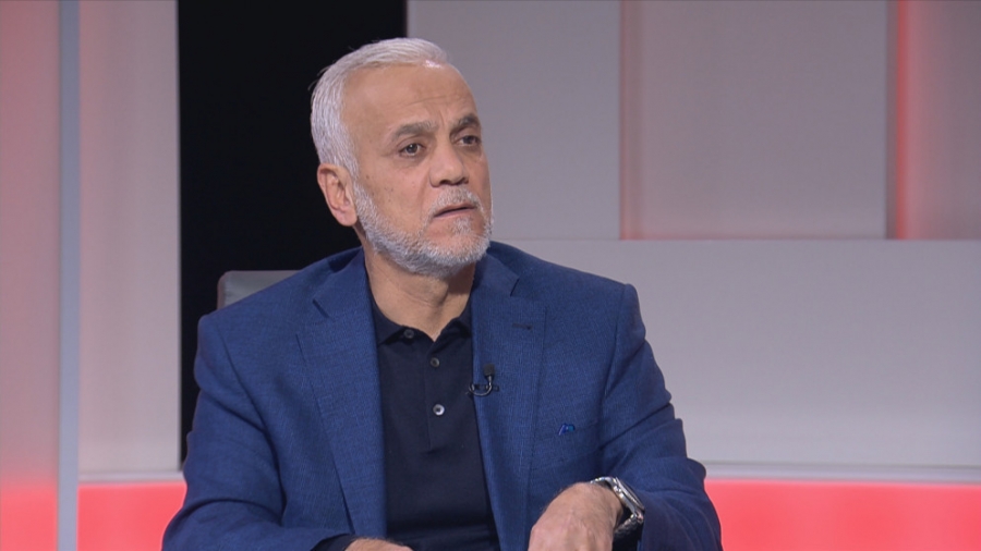 أيمن المفلح وزير التنمية الاجتماعية يودع وزارته