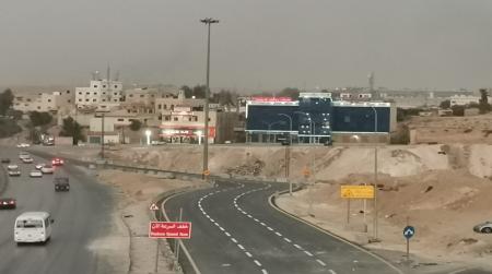 تحويلات مرورية جديدة على طريق الزرقاء عمان