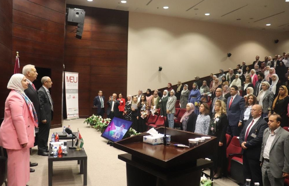 (الشرق الأوسط) تضع إطارًا تربويًا للتعليم وأركانه الأساسية بالتعاون مع (التربية والتعليم)