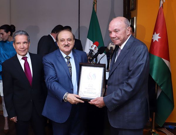 The President of the Senate sponsors the inaugural ceremony of the JordanianMexico Friendship Association