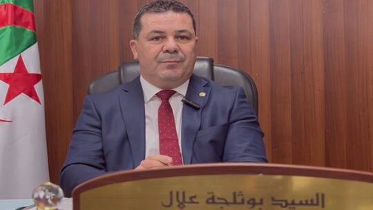 مسؤول جزائري: أمير قطر سيكون أول الزعماء الواصلين لحضور القمة العربية