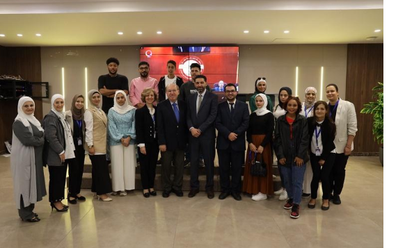 مركز ساعد ينظم حفلاً لتكريم الناجحين في الثانوية العامة من خريجي دور الرعاية الاجتماعية