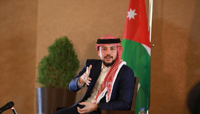 ولي العهد يدعو لشبكات تعاون اقتصادية عربية فعالة