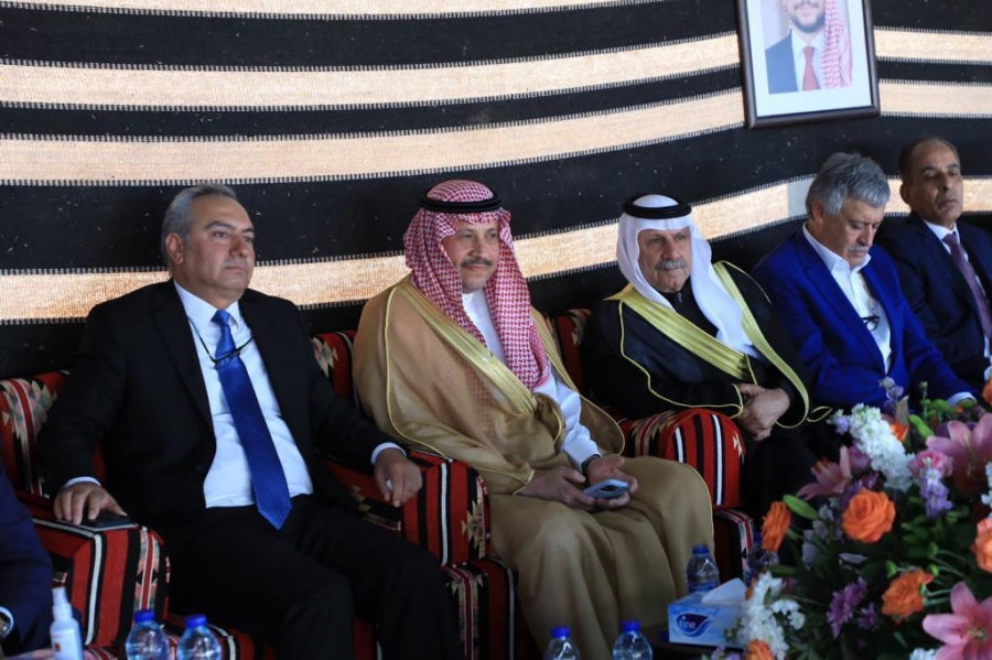 بريزات يقيم مأدبة غداء على شرف  السديري 