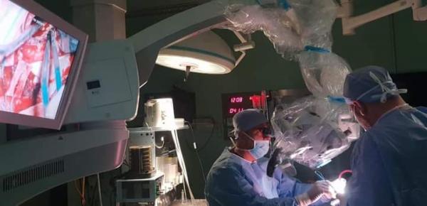 استئصال ورم في القناة الشوكية لعشرينية في البشير