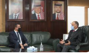 النجار ورئيس سلطة المياه الفلسطينية يبحثان التعاون المائي